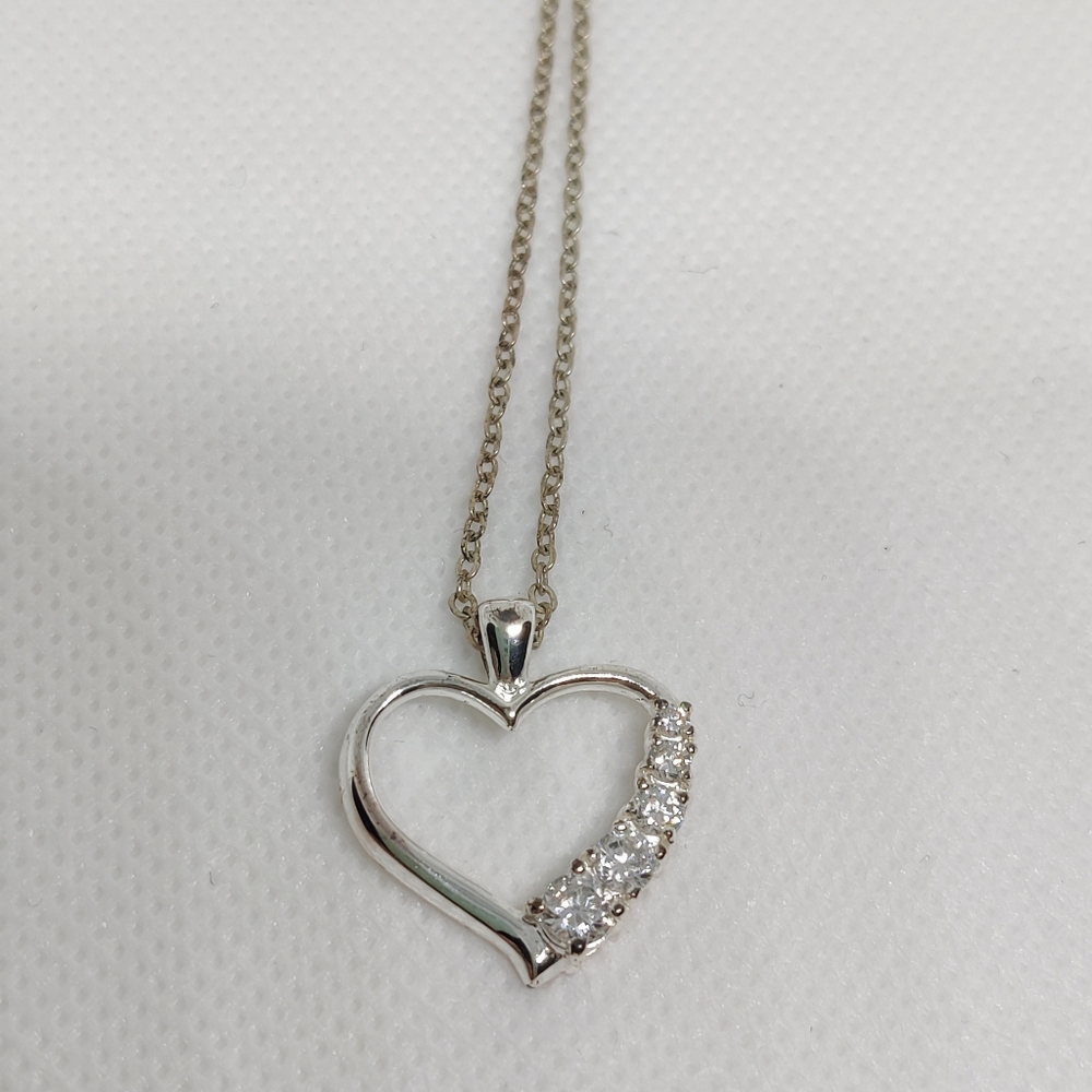 Real silver heart shape necklace